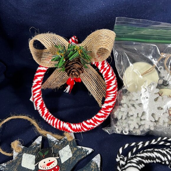 Assorted Christmas Ornaments Set Of 10+ Including Santa Snowman Wreaths & Angel - Picture 8 of 10